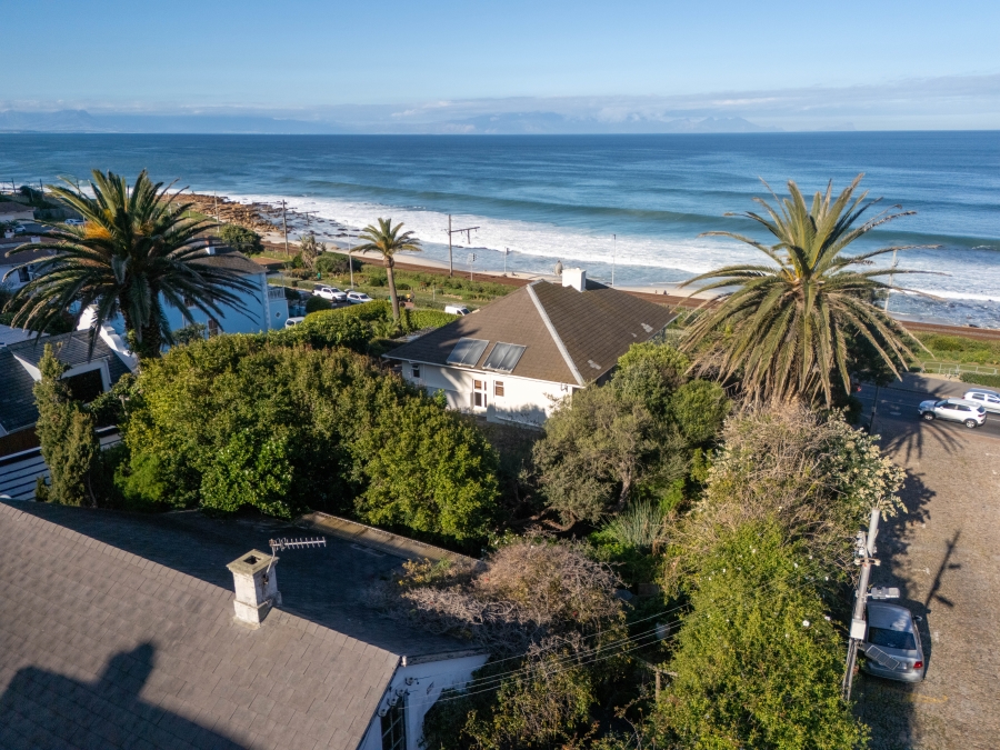 3 Bedroom Property for Sale in St James Western Cape